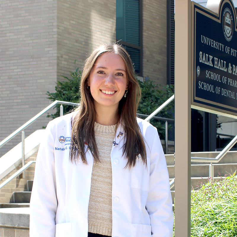 natalie_upright-3578881